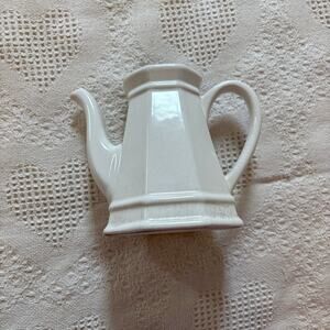 Pfaltzgraff Heritage White stoneware teapot - no lid